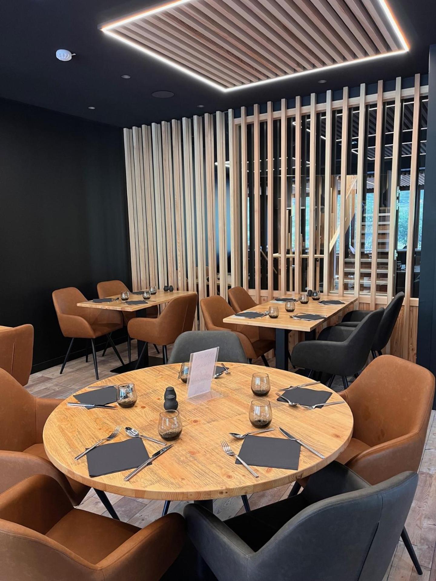 Hotel Du Puy Ferrand , Restaurant La Table De L'Ours Le Mont-Dore Buitenkant foto